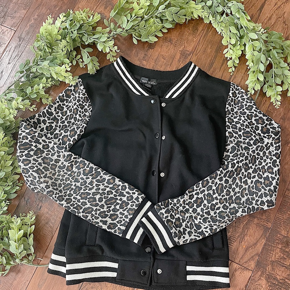 Cute Stylish Fall/Winter Jacket - XL